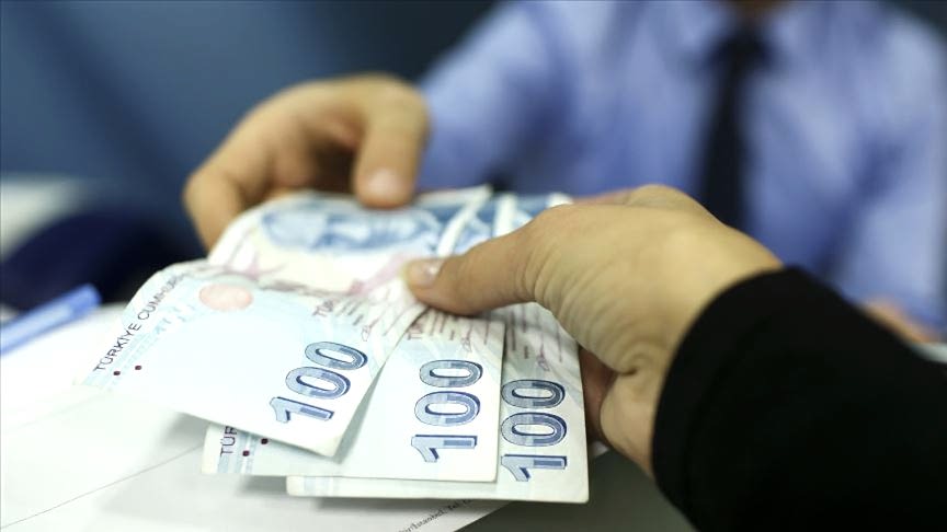 KAMU GÖREVLİSİNE BORÇ ÇIKARILARAK, MAAŞTAN RESEN KESİNTİ YAPILABİLİR Mİ?