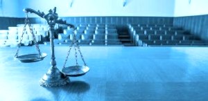 İDAREYE KARŞI AÇILAN TAZMİNAT DAVALARINDA MANEVİ TAZMİNATA HÜKMEDERKEN 