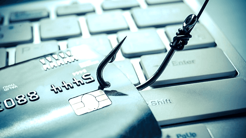 İNTERNET BANKACILIĞI KANALIYLA DOLANDIRICILIK HALİNDE BANKANIN MÜŞTERİSİNE KARŞI HUKUKİ SORUMLULUĞU