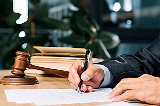 Adi Ortaklıkta Ortağın Şahsi Borcu İçin Ortaklığın Hak ve Alacakları Haczedilebilir Mi?